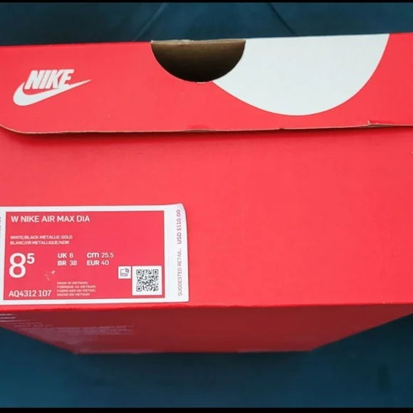 ***SOLD***Nike Air Max Dia Icon Clash Women's Shoes - Picture 4 of 4